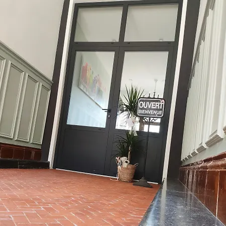 Le Relais Napoleon فندق مبيت وإفطار Avesnes-sur-Helpe